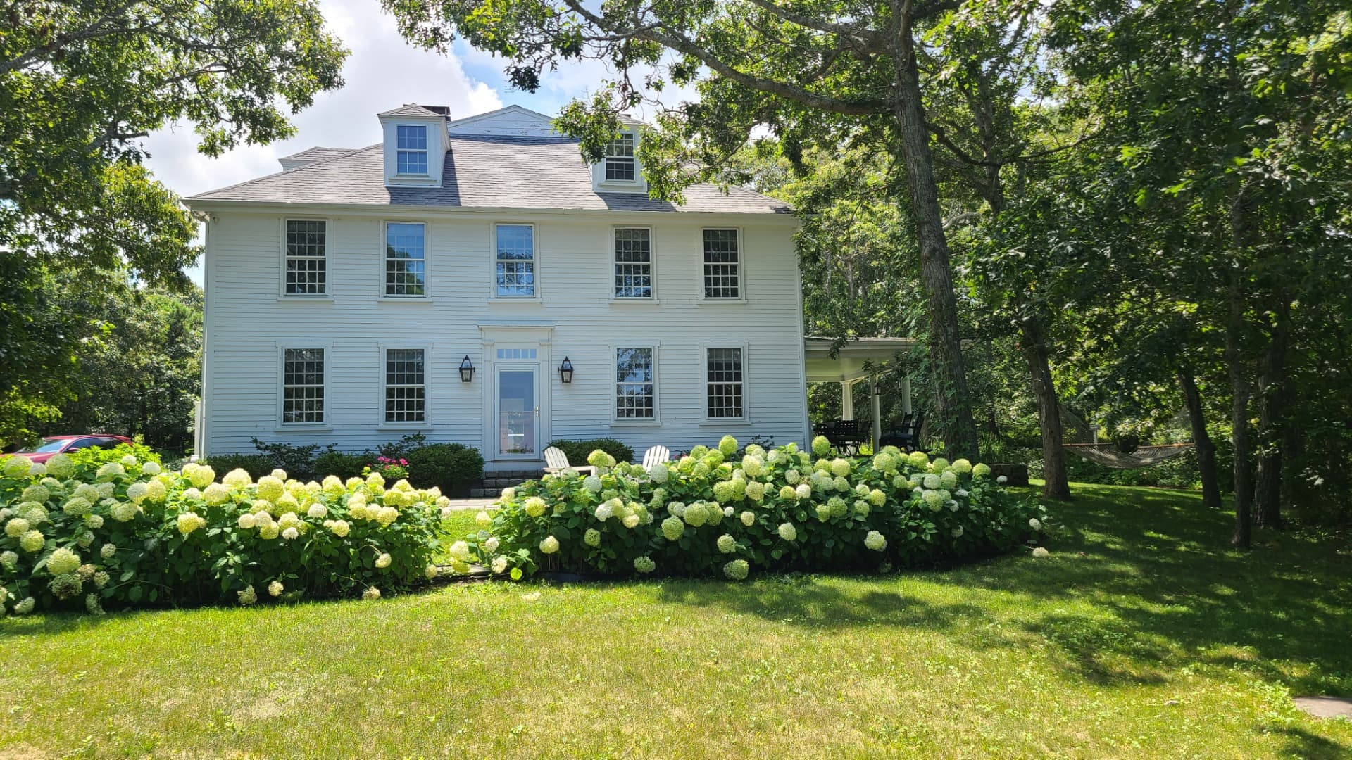 966 Main Street