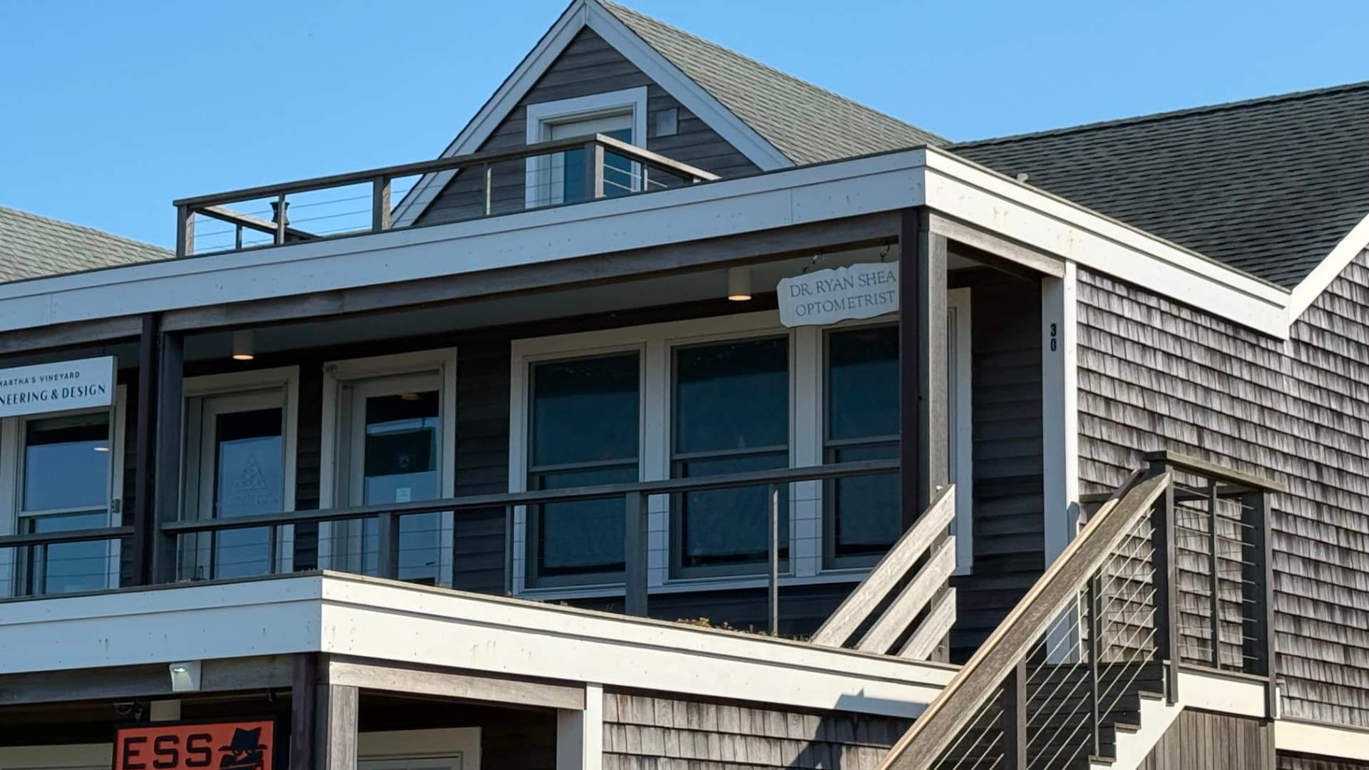 79 Beach Road 30