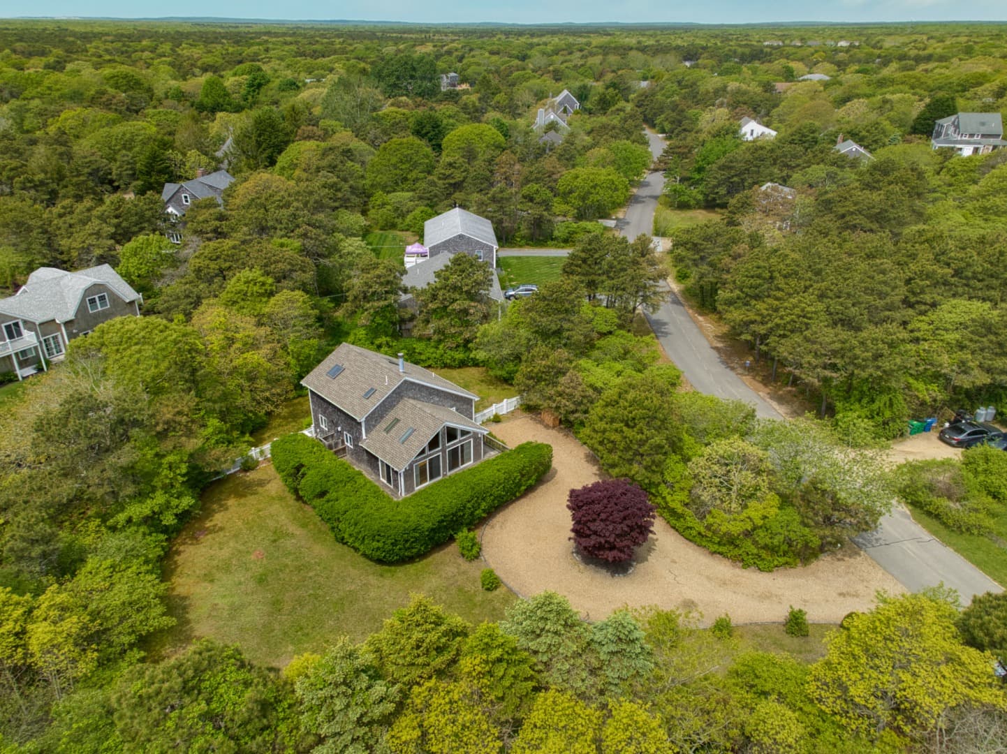 16 Schoolhouse Road