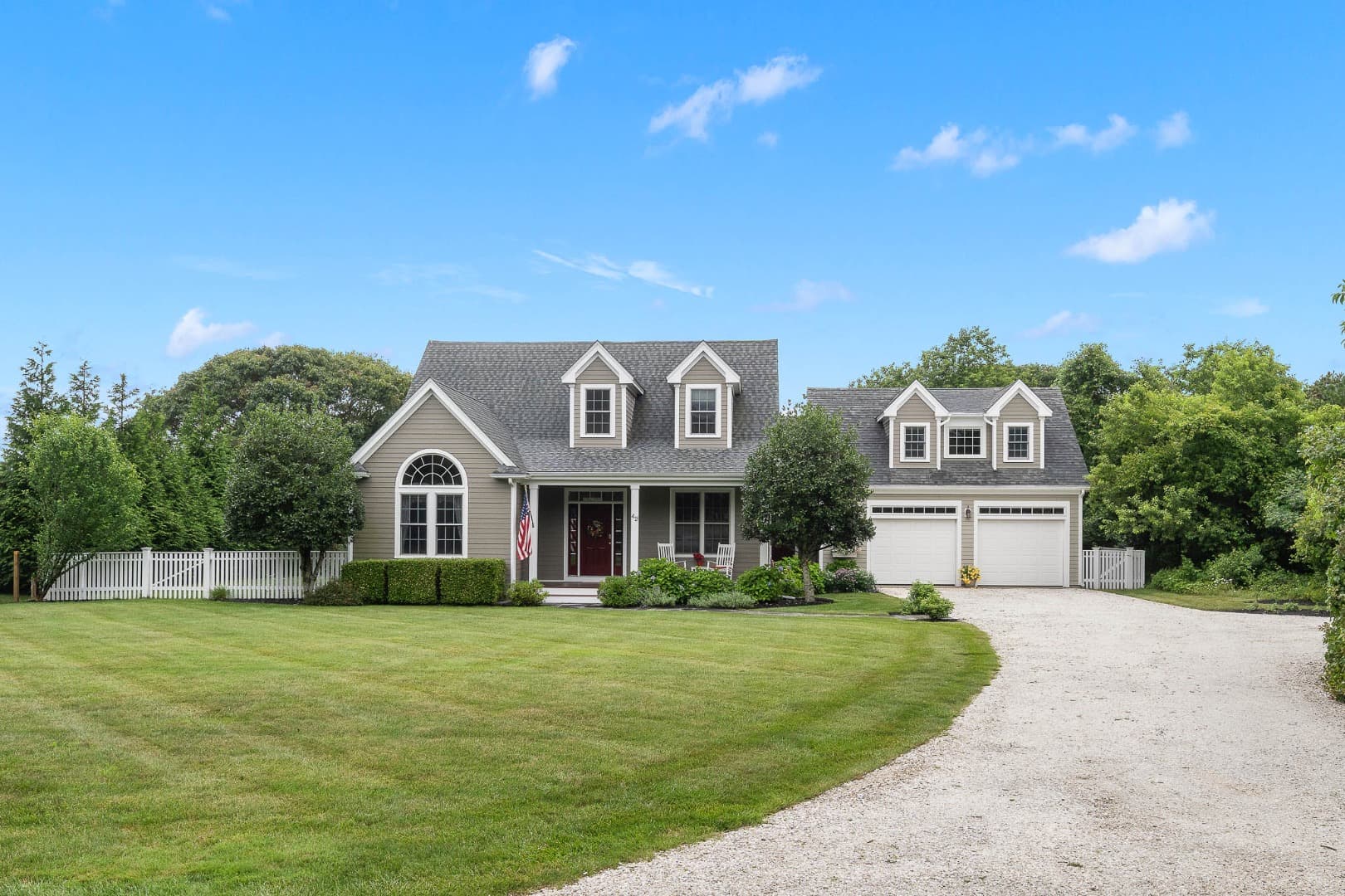 42 Deacon Vincent Way
