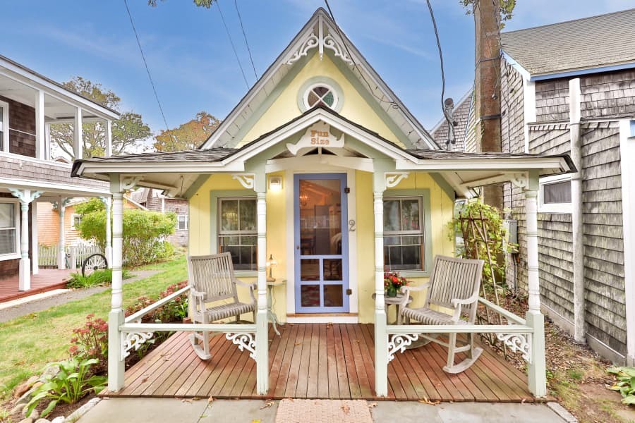 2 Lincoln Avenue