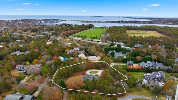 10 Peases Point Road