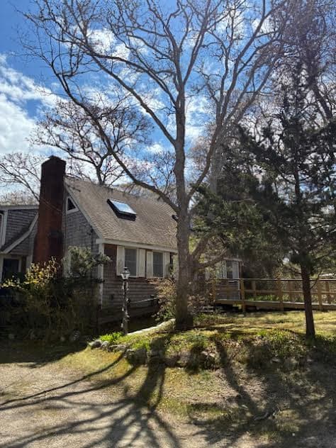 318 Lamberts Cove Road