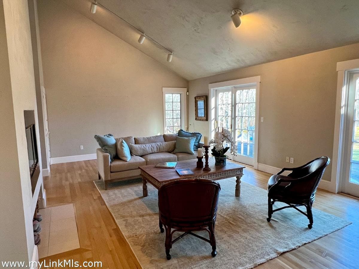 Residential Property Image/jpeg #5