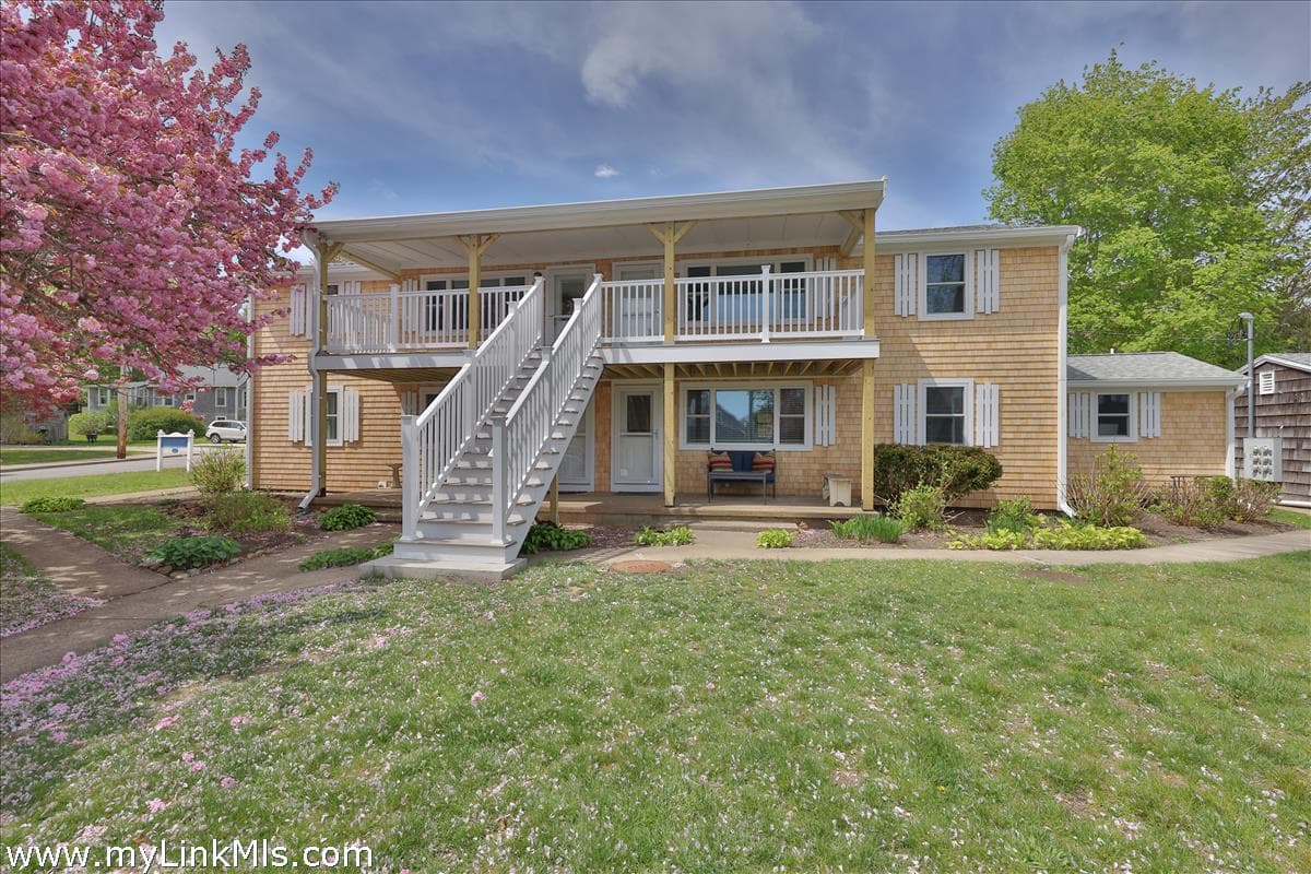 124 Skiff Avenue A-11