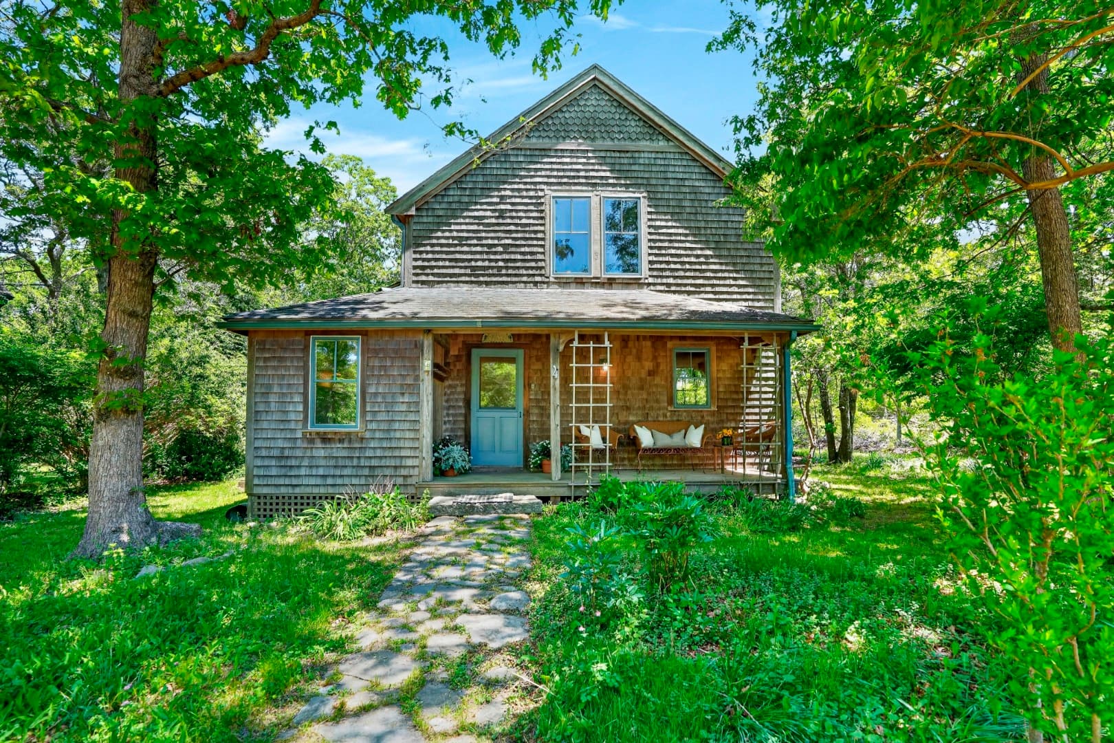4 Rock Pond Road