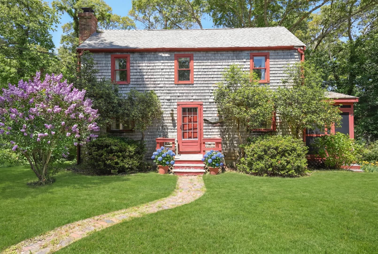 96 Dunham Avenue