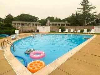 21 Island Inn Road 35G