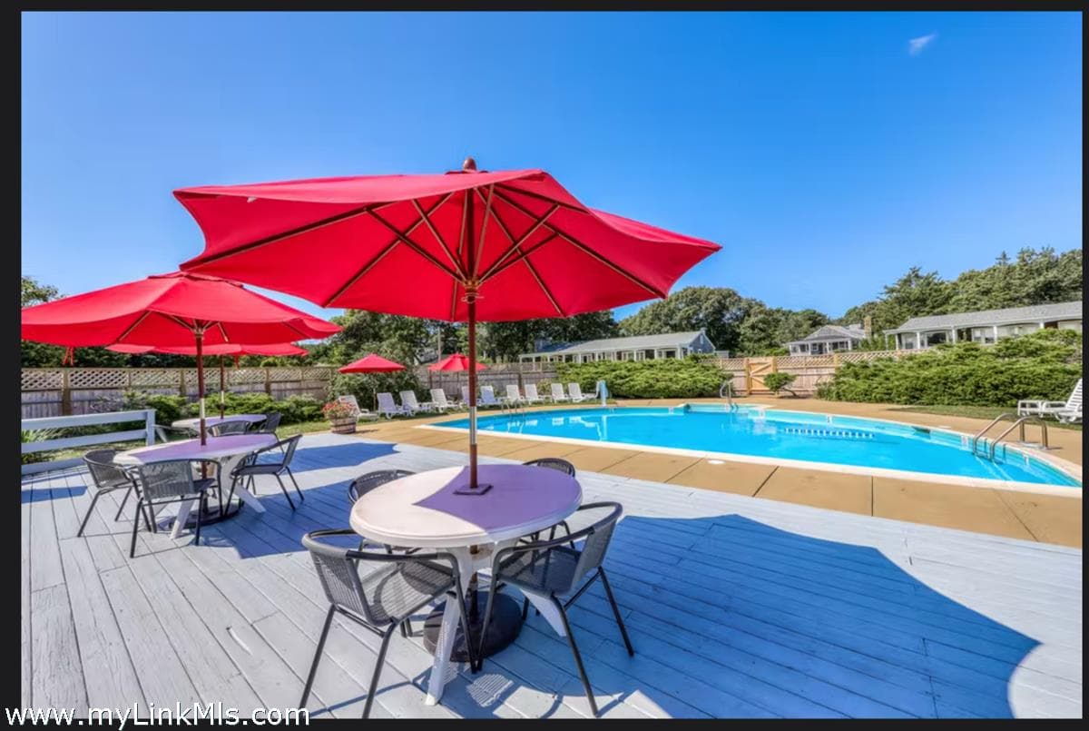 33 Island Inn Road F22