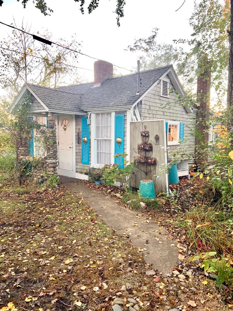 3 Dukes County Avenue
