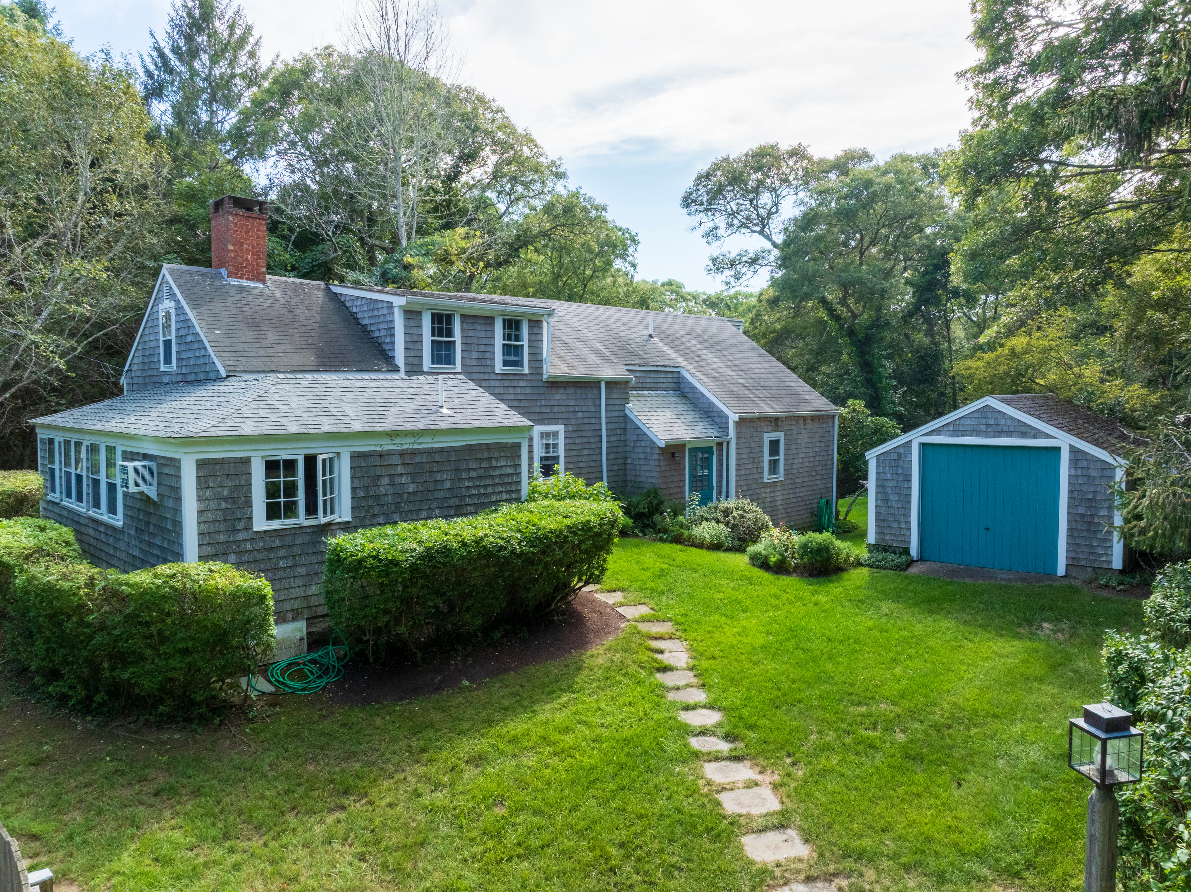 487 Lamberts Cove Road